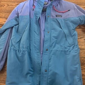 Patagonia Blue Windbreaker Jacket with Purple Accent